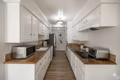 488 W Duarte Rd, Arcadia, CA 91007 photo 6