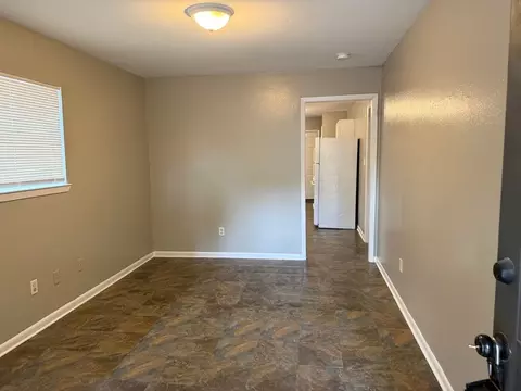 447 E Whitney St, Houston, TX 77022