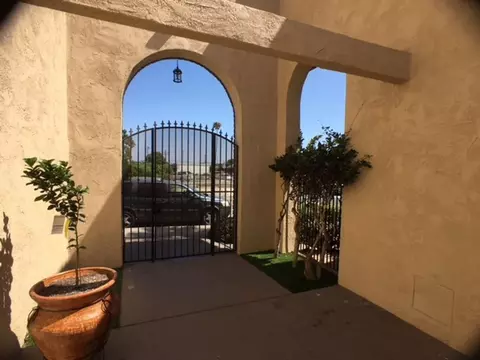 5305 S J St, Oxnard, CA 93033