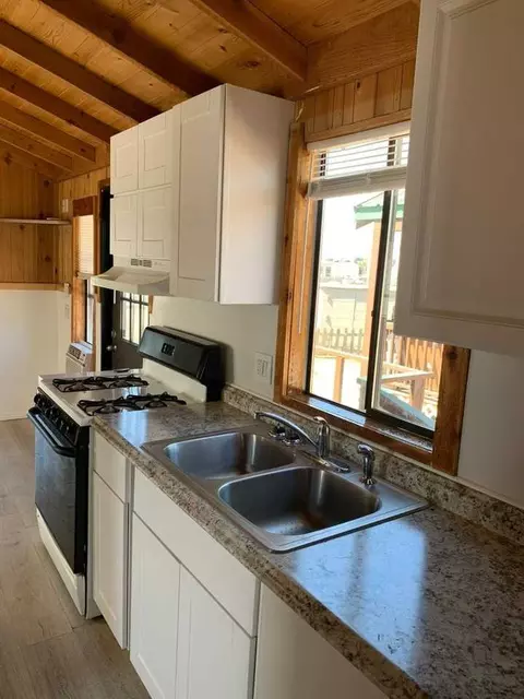375 Ramona Expy, Perris, CA 92571