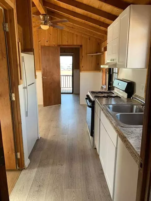 375 Ramona Expy, Perris, CA 92571 photo 2
