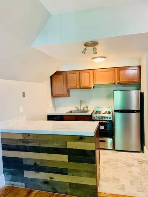 211 S Saint Clair St, Pittsburgh, PA 15206