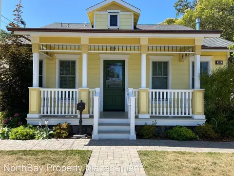 North St, Healdsburg, CA 95448