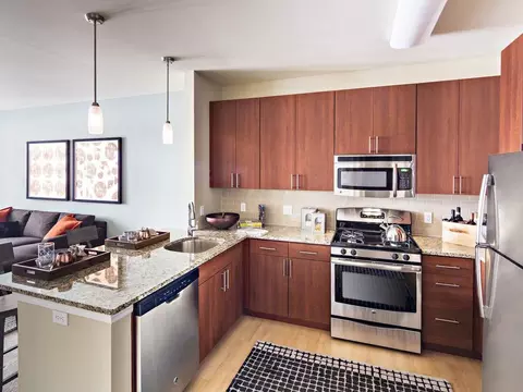 300 Glenwood Ave, Bloomfield, NJ 07003 photo 2