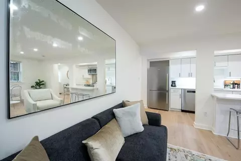 1425 P St NW, Washington, DC 20005 photo 2