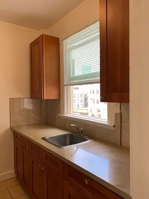 174 Turk St, San Francisco, CA 94102