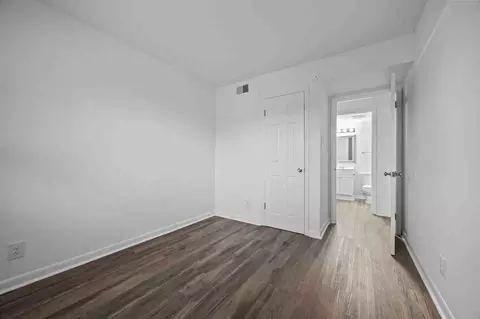 545 Liberty St, Durham, NC 27701 photo 3