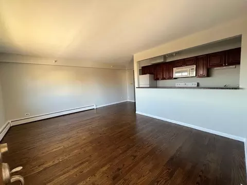 202 N Salem Ave, Arlington Heights, IL 60005