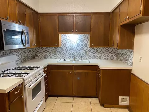 1615 N Alexander St, Sherman, TX 75092