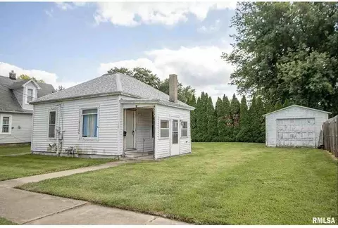 109 E Jackson St, Abingdon, IL 61410