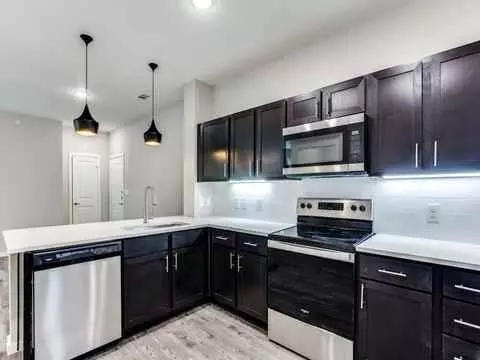 305 W Farm 1187, Crowley, TX 76036 photo 2