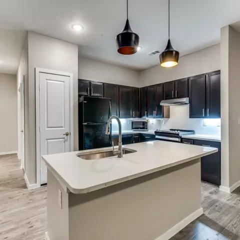 305 W Farm 1187, Crowley, TX 76036 photo 5
