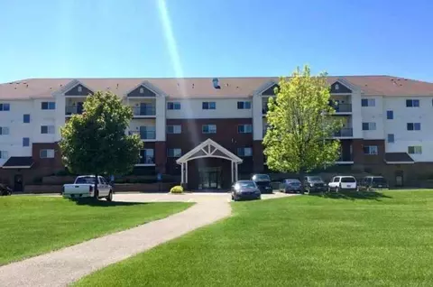 955 31st St W, Hastings, MN 55033