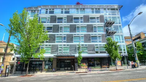 320 E Pine St, Seattle, WA 98122 photo 2