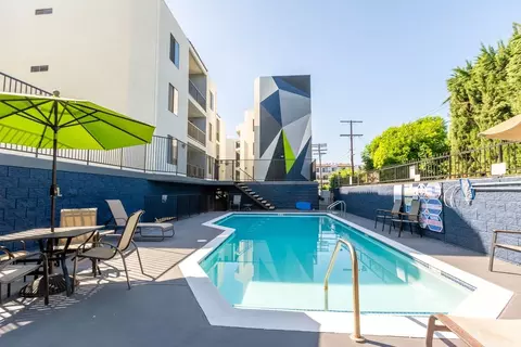 5235 Kester Ave, Los Angeles, CA 91411