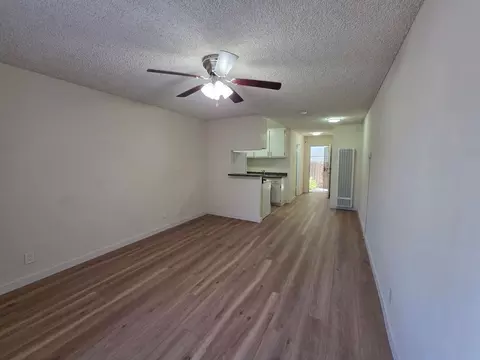 9216 Van Nuys Blvd, Los Angeles, CA 91402