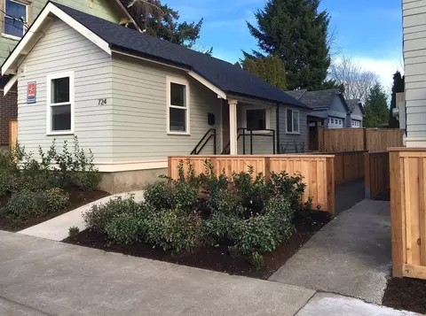 3505 SE Morrison St, Portland, OR 97214