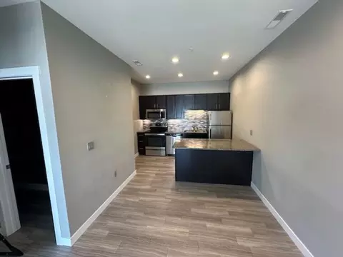 317 2nd St SW, Cedar Rapids, IA 52404
