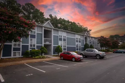 500 Chapel Lake Dr, Virginia Beach, VA 23454