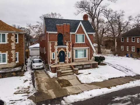 17596 Santa Rosa Dr, Detroit, MI 48221
