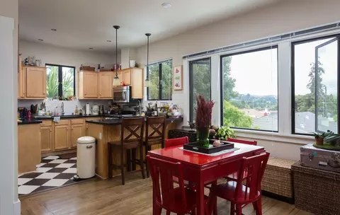 2800 Madera Ave, Oakland, CA 94619 photo 4