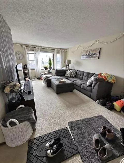 1301 E 4th St, Duluth, MN 55805