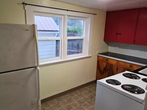 1932 Chemeketa St NE, Salem, OR 97301