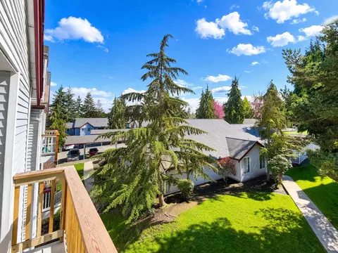 327 S 177th Pl, Burien, WA 98148