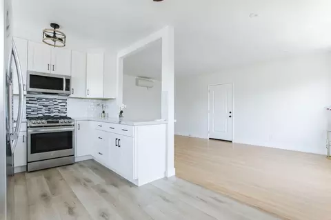 724 N Edinburgh Ave, Los Angeles, CA 90046