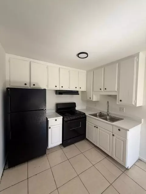 2512 Tulip Ln, Las Vegas, NV 89101