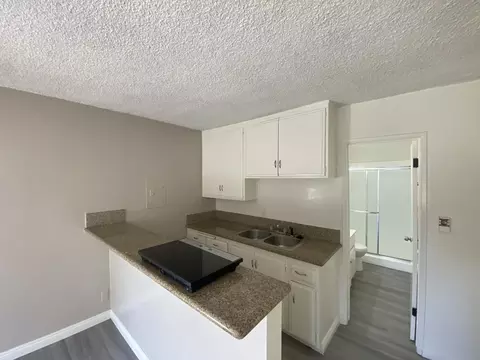 15040 Parthenia St, Los Angeles, CA 91343