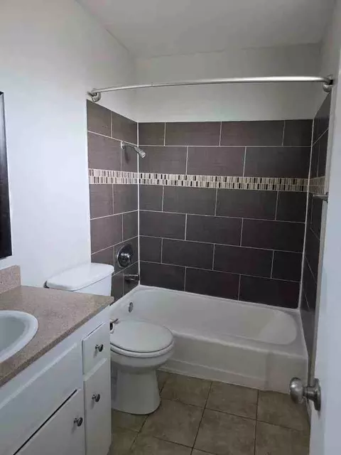 1835 W West Ave, Fullerton, CA 92833