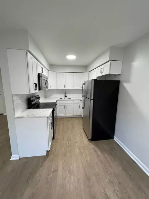 68 W 25th St, Bayonne, NJ 07002