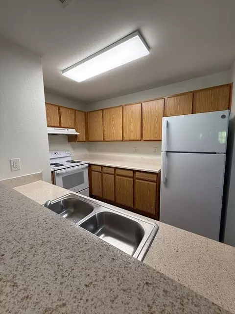 2001 S Lyerly St, Chattanooga, TN 37404