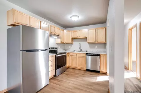 247 Sullivan St, Oshkosh, WI 54902