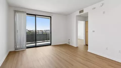 375 E 2nd St, Los Angeles, CA 90012 photo 6