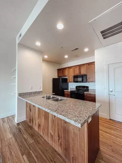 60 S Main St, Layton, UT 84041