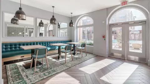 701 N Wayne St, Arlington, VA 22201 photo 6