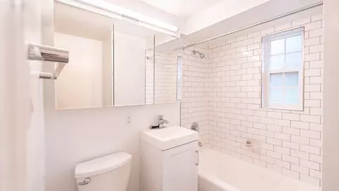 701 N Wayne St, Arlington, VA 22201 photo 7