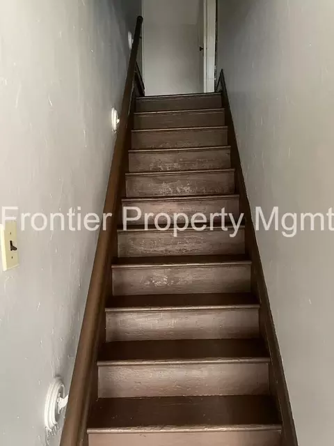 2623 Indiana Ave, Saint Louis, MO 63118
