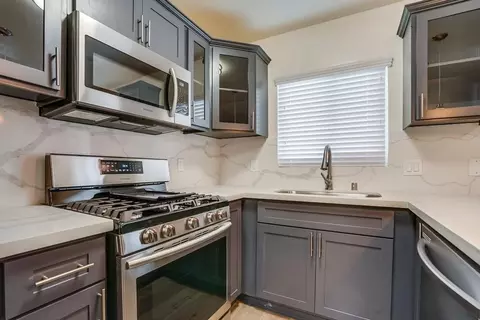 822 N Inglewood Ave, Inglewood, CA 90302