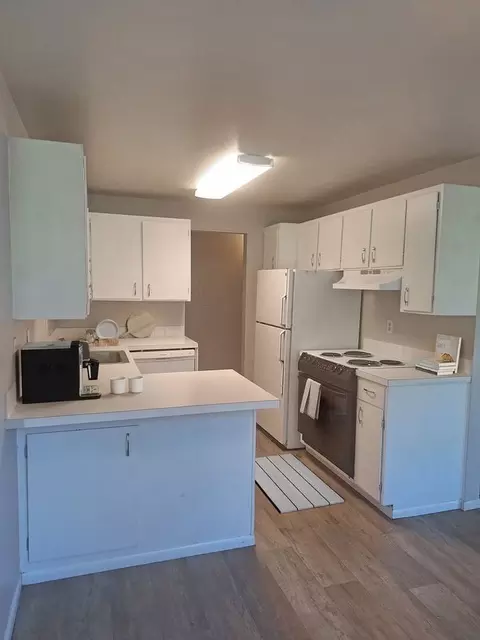 10315 NE 187th St, Bothell, WA 98011