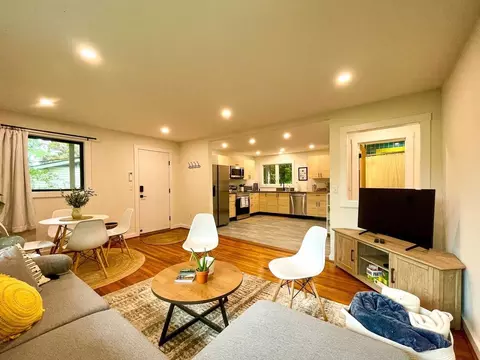 709 Nelson Dr, Charlottesville, VA 22902