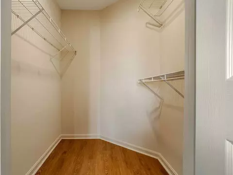1569 Onyx Dr, Tysons Corner, VA 22102 photo 6