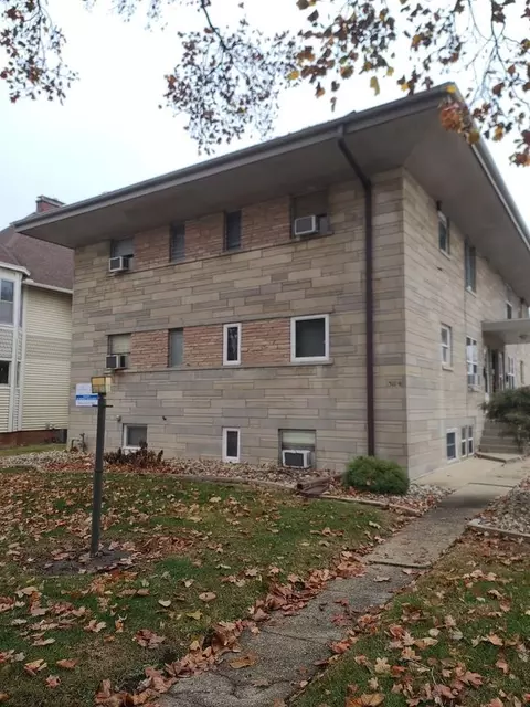 511 W University Ave, Champaign, IL 61820