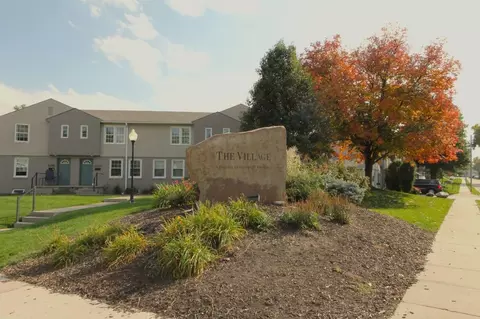 3057 S 41st St, Omaha, NE 68105