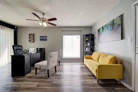 1024 NW 105th St, Oklahoma City, OK 73114