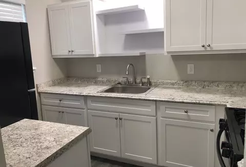633 W Vandament Ave, Yukon, OK 73099