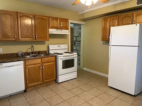 1411 S 3rd St, Louisville, KY 40208