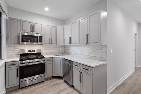 7618 26 Neastlake Ter, Chicago, IL 60626